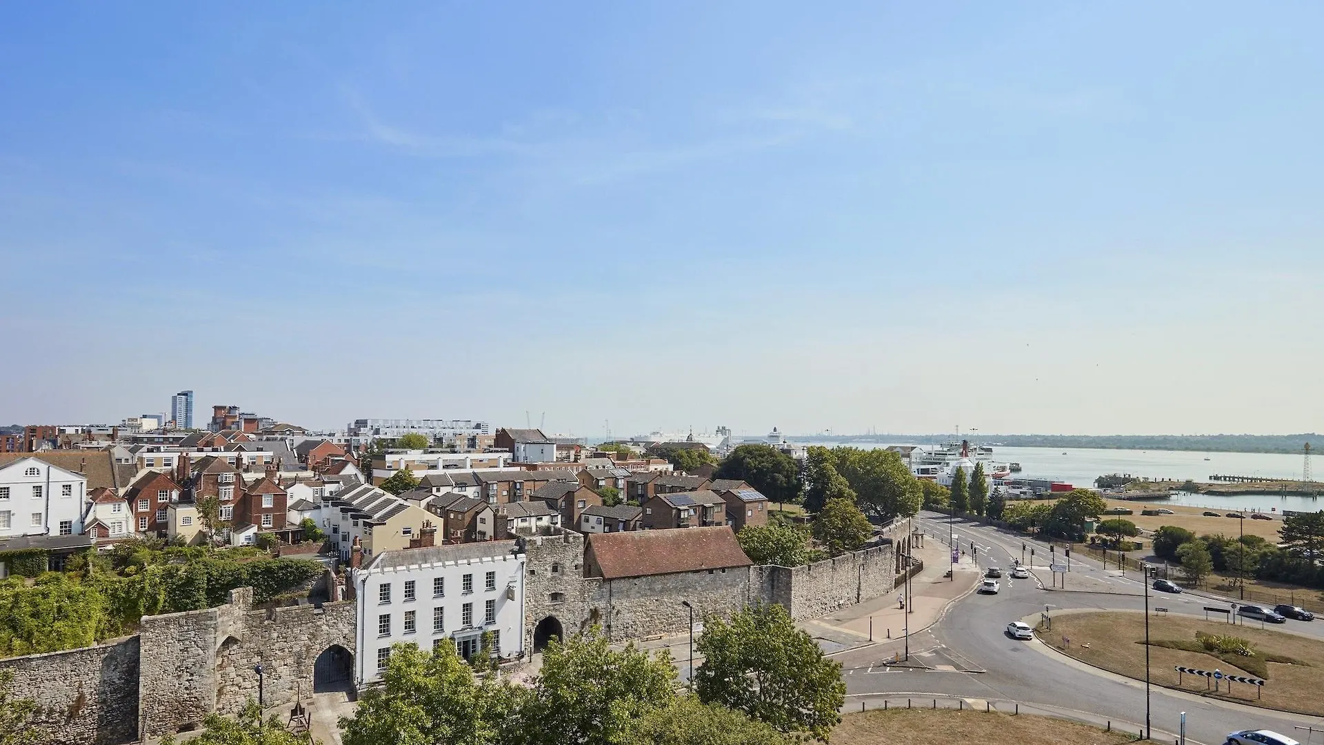 Leonardo Royal Southampton Grand Harbour Hotel 4*,  United Kingdom